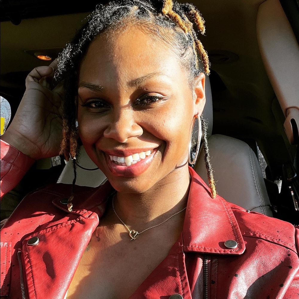 Meet your Posher, Diamond